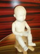 * small baby mannequin - seated with facial features