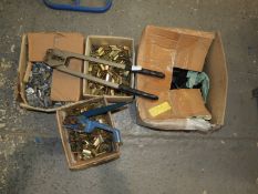 *Pallet Strapper with Assorted Clips