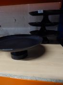 * 4 x black plastic cake stands