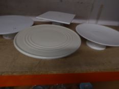 * 4 x cake stands