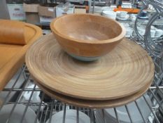 * 3 x wooden plates/bowls