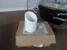 * 6 x white milk/sauce pots 7