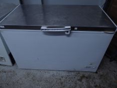 * S/S topped freezer 1300w x 750d x 900h