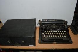 Underwood USA Standard Portable Typewriter in Original Black Case