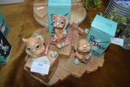 Pendelfin Display Stand with Three Figures