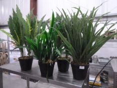 *4 x medium sized artificial plants