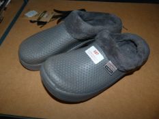 *Town & Country Size: 8 Fleecy Cloggies