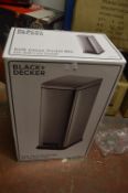 *Black & Decker Soft Close Pedal Bin 20L