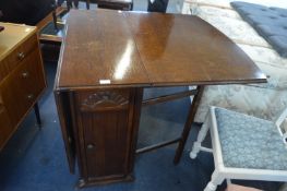 1930's Oak Gate Leg Dining Table