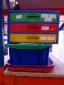 *desk top plastic drawers/box/5 x trays