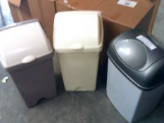 * 3 x swing top bins