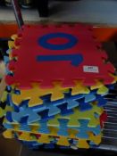 * 20 x interlocking foam pieces (each 250w x 250d)