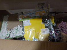 *Box of Easter Arts and Crafts Sets; Colour In Puz