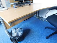 *R/Hand Curve Light Pine Style Office Desk