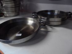 * 3 x shallow pans