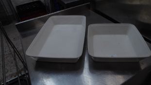 * 2 x ceramic dishes