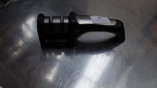 * Vogue knife sharpener