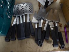 * utensils - cake slices/fish slices x 15 items