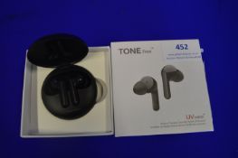 *LG FM6 Wireless Earbuds