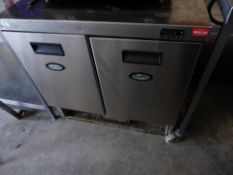 * Fosters 2 door preptop fridge. 870w x 730d x 890h
