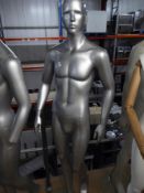 * male silver manneqin -glass stand