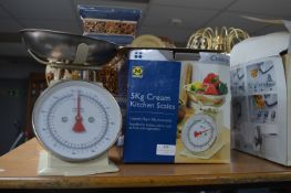Vintage Style Kitchen Scales