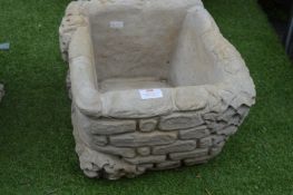 *Garden Planter with Wall & Ivy Design