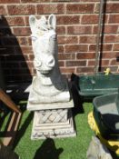 *Single Horse Head Garden Ornament on a Decorative