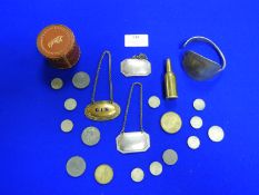 Collectibles, Brandy and Sherry Labels, Coinage, e