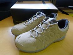 *Women's Terra Nova Low Boots in Sand Dune Size: 8