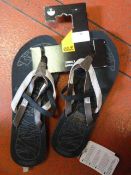 *Women's Free Souls Sandals in Black Size: 8