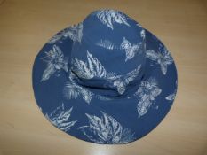 *Women's Tropical Hat in Ocean Wave Size: S