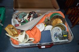 Case of Household Goods, Ornaments, Decorative Ite