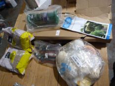 *Garden Accessories; Wild Bird Food, Secateurs, Wild Bird Feeding Station, Seashells, etc.