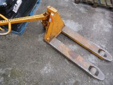 Vestergaard 2500kg Pallet Truck (AF)