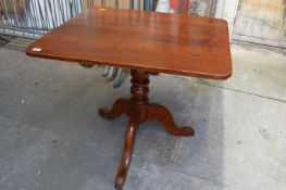 Pine Tilt Top Table on Tripod Base