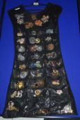 Jewellery Hanger Containing 50+ Vintage Costume Jewellery Brooches