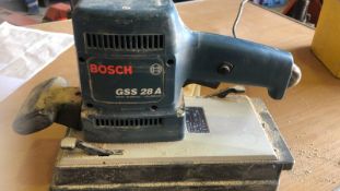 * Large BOSCH Sander Model GSS 28A 240v Working Order