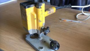 * DEWALT Laminate Trimmer Model DW609 240V Working Order