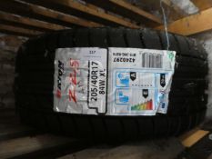 * Unused Tyre. AVON 20540 17
