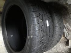 *2x Tyres. PIRELLI SOTTO-ZERO 235 45 17