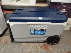 *Igloo 85L Portable Cool Box with Wheels and Carry