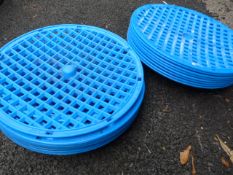 Quantity of Blue Super Roots Arr Pot System Base