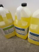 *3 x 5L Ecolab - 1 x limescale reemover, 2 x disinfectant