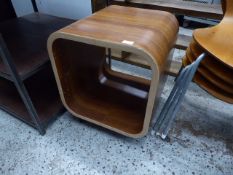 *modern cube 5 replay table 500 x 500 x 500