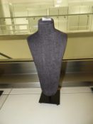 *Necklace Display Décolletage