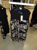 *Saloos Ladies Dress Size: 20