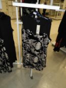 *Saloos Ladies Dress Size: 18