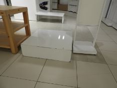 *Low Level Display Plinth