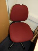 *Operator's Gas Lift Swivel Chair